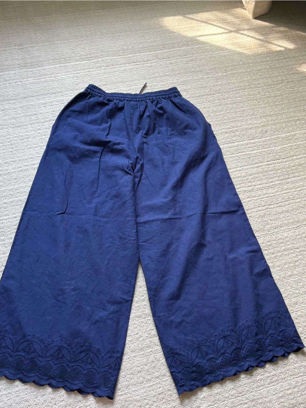 Roller Rabbit Navy Wide-Leg Drawstring Linen Pants - Picture 6 of 8